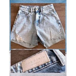 Icon Denim Shorts High Rise Womens 24 Light Wash Distressed Jean Jort